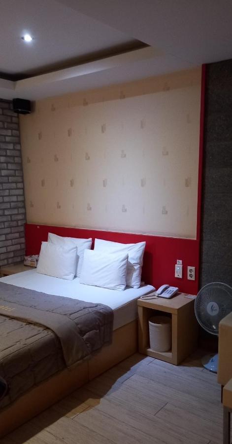 Design Motel T Ульсан Экстерьер фото