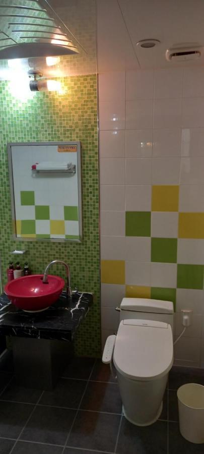 Design Motel T Ульсан Экстерьер фото
