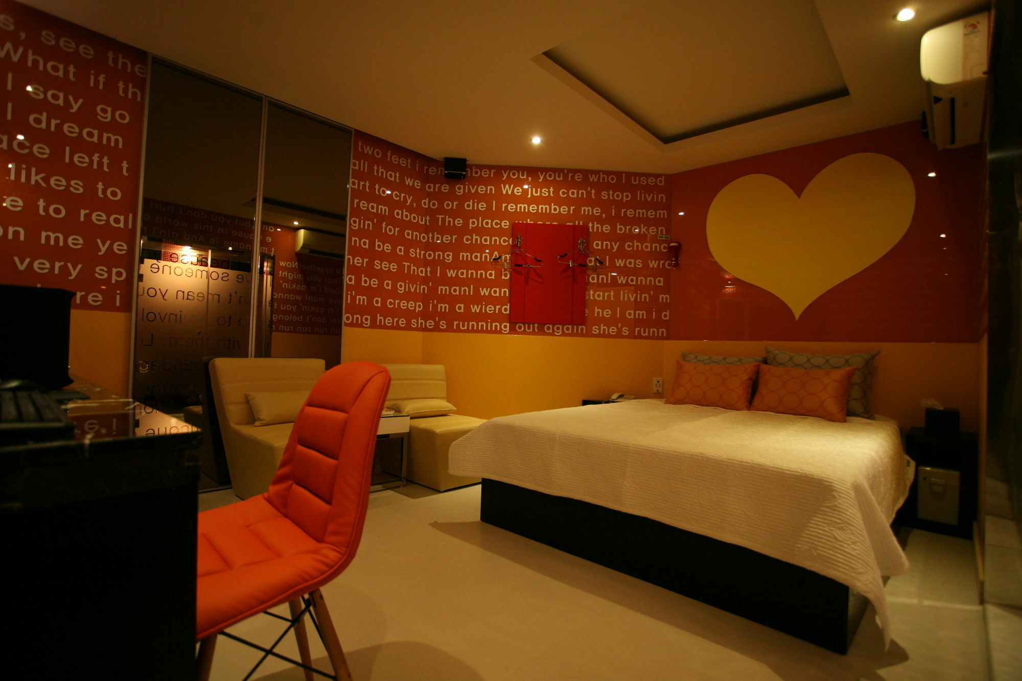 Design Motel T Ульсан Экстерьер фото